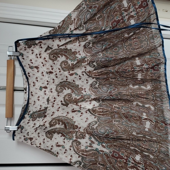 Toi et Moi Skirt Size Large paisley print with ribbon 🎀 trim - Picture 3 of 8